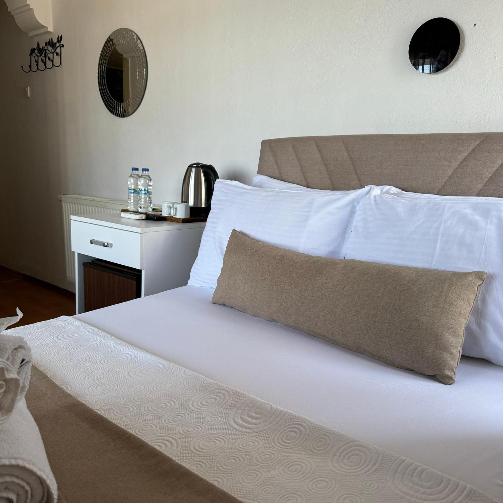 Soezer Otel Ayvalı Buitenkant foto