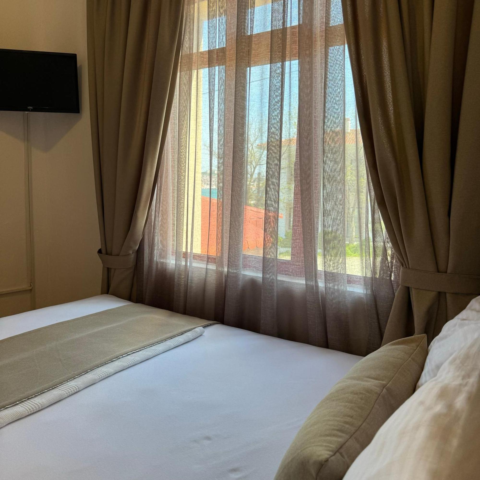 Soezer Otel Ayvalı Buitenkant foto
