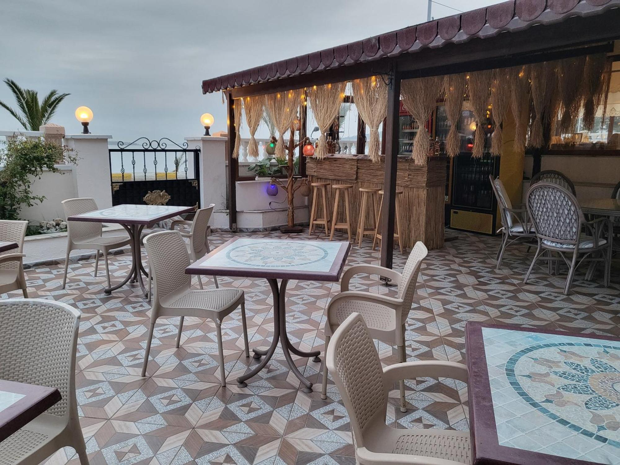 Soezer Otel Ayvalı Buitenkant foto